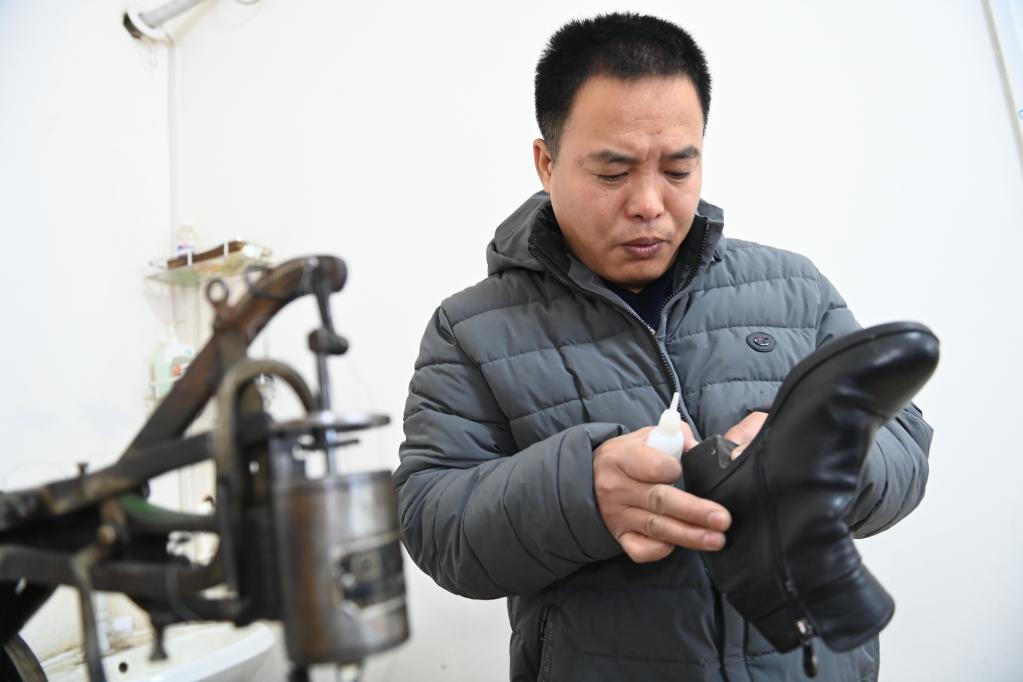 新華全媒+丨陜西：“小修小補”回歸社區 助殘疾人就近就業