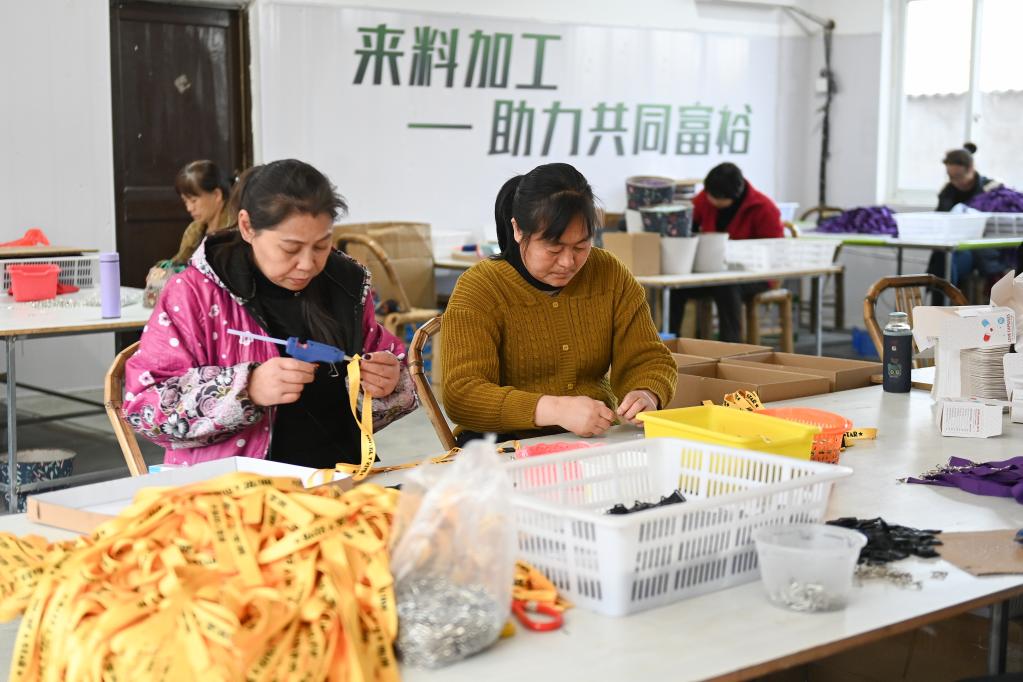 浙江寧波：“七彩巧富”工程助女性就業